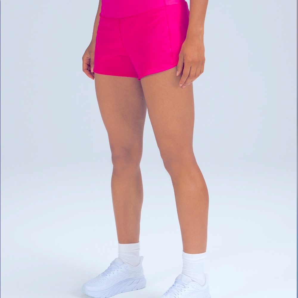 Lululemon speed up short 4inch size 2